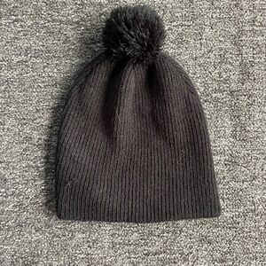 OTTO Black Ribbed Knit Hat